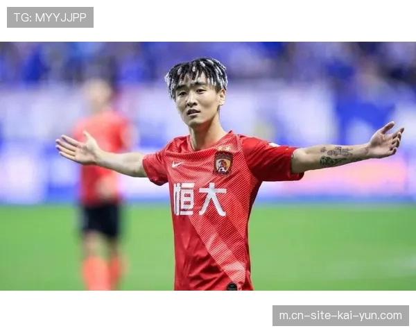 韦世豪在4231体系出任边前腰 组织串联作用明显提升 韦世豪在4231体系出任边前腰 组织串联作用明显提升